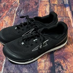 Altra Instinct 4 Road Running Shoes in Black 12.5